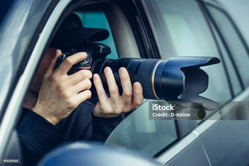 Suess - Observation und Ermittlung - istockphoto 912227022 1024x1024 1