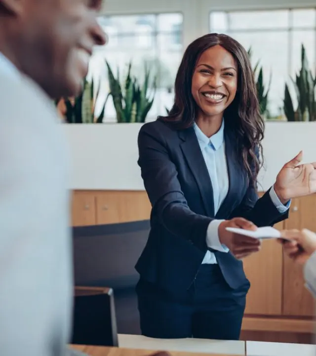 Suess - Empfangsservice - shutterstock 1477775294